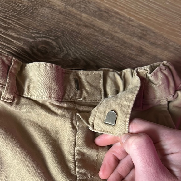 The Children’s Place Boys 5t Khaki Shorts - Picture 4 of 4